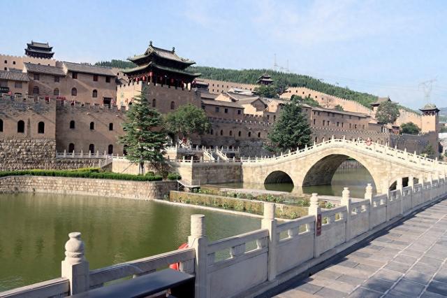 沁水县湘峪古堡景美如画