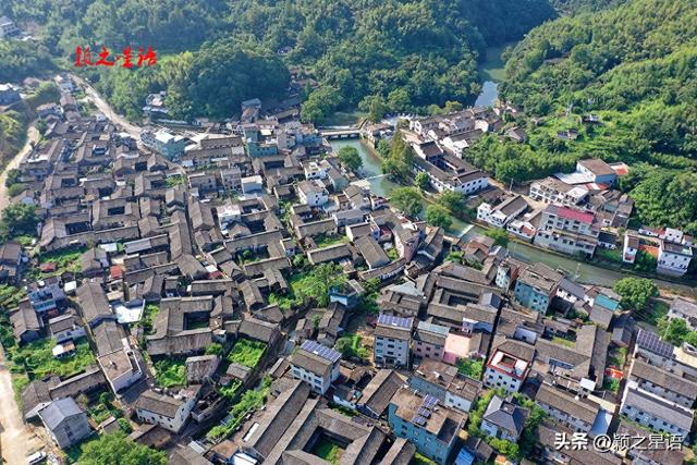 探秘龙宫村：夏日玩水避暑的绝美心形潭，美如水晶宫