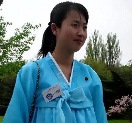 24岁朝鲜美女远嫁浙江，6年寄50万给娘家，回家探亲结果人傻了