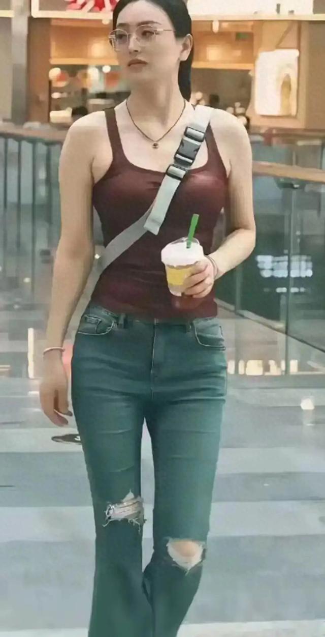 她这大体格身材，满分100分的话，你能最多打多少分