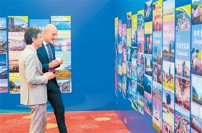 共探跨境旅游合作新机遇2025丝绸之路旅游城市联盟国际旅行商大会举办
