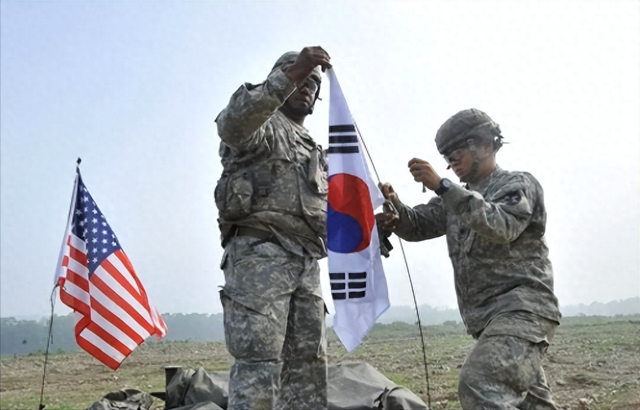 韩国遭遇奇耻大辱！李在明没想到，特朗普直接动手，不给他这个韩国总统，留一点情面