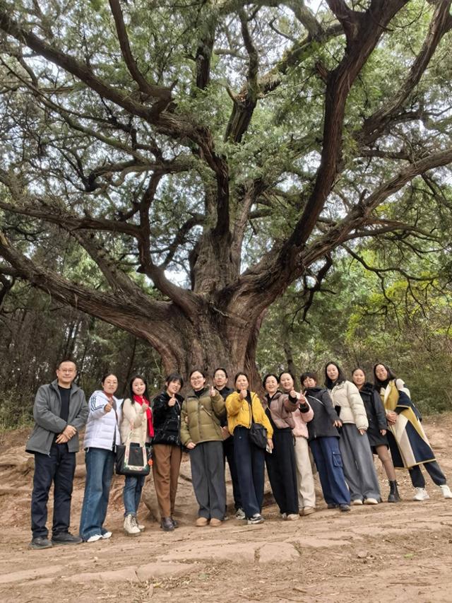 四川剑阁县知联会“探千年蜀道文脉 悟诗韵剑门情”主题活动圆满举行