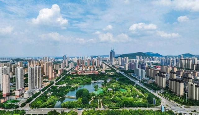 山东面积最小的地级市，比日照、威海还小，常住人口不足400万