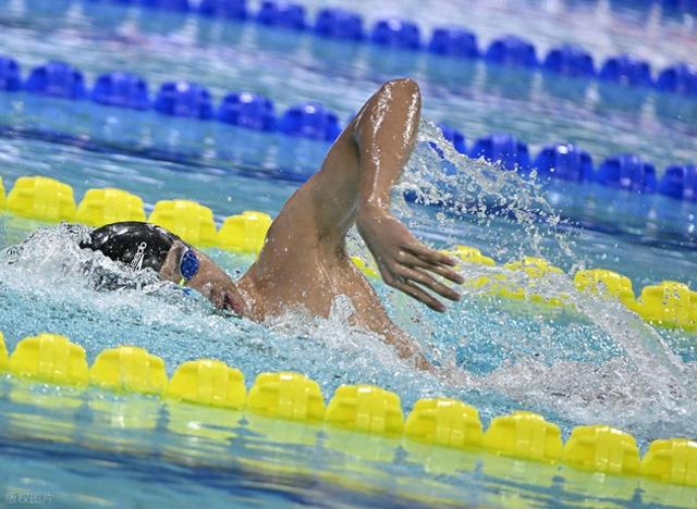 全运会-18岁张展硕夺得男子1500米自由泳冠军 收获个人单届第五金