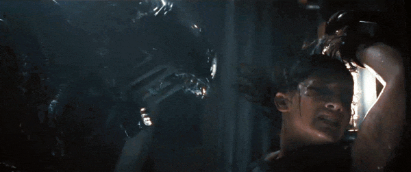 奥特曼嘿咻嘿学跳舞（票房破19亿漫威退下来3位演员）