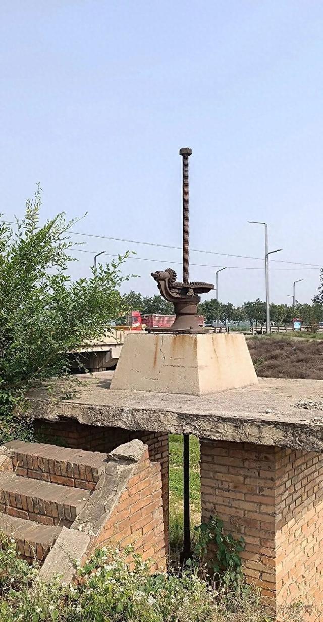 阳城河畔的老闸——一座手摇木闸的前世今生