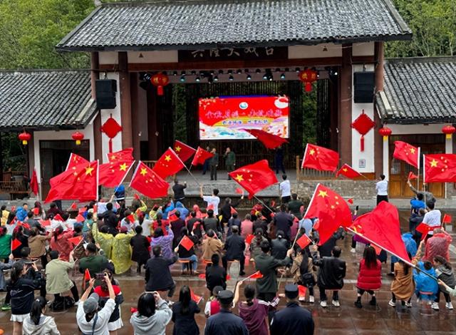 亲子雕南瓜、村民跳锅庄……国庆假期利州N种玩法等你解锁