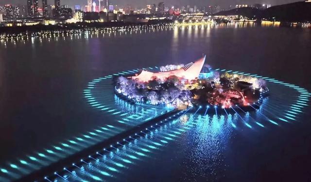 云龙湖水上世界改造升级情况新闻发布会举行