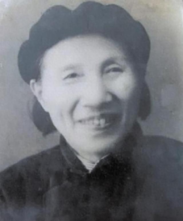 51年毛泽民儿媳看望毛主席，对主席称呼失礼，婆婆嗔怪：你这憨子