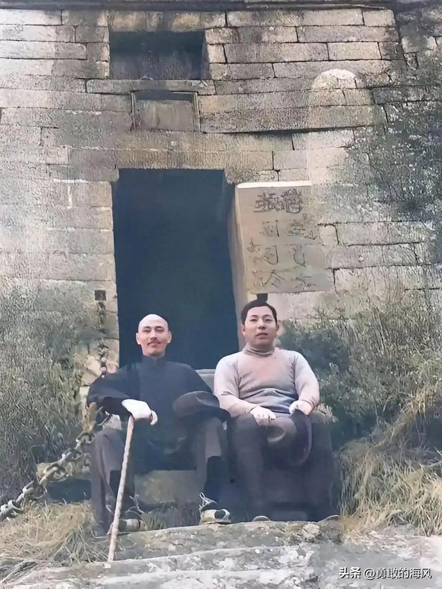 这才是张学良和蒋中正的真实貌相,这可不是演戏