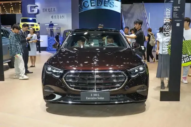 巨头官宣裁员，目标3万人