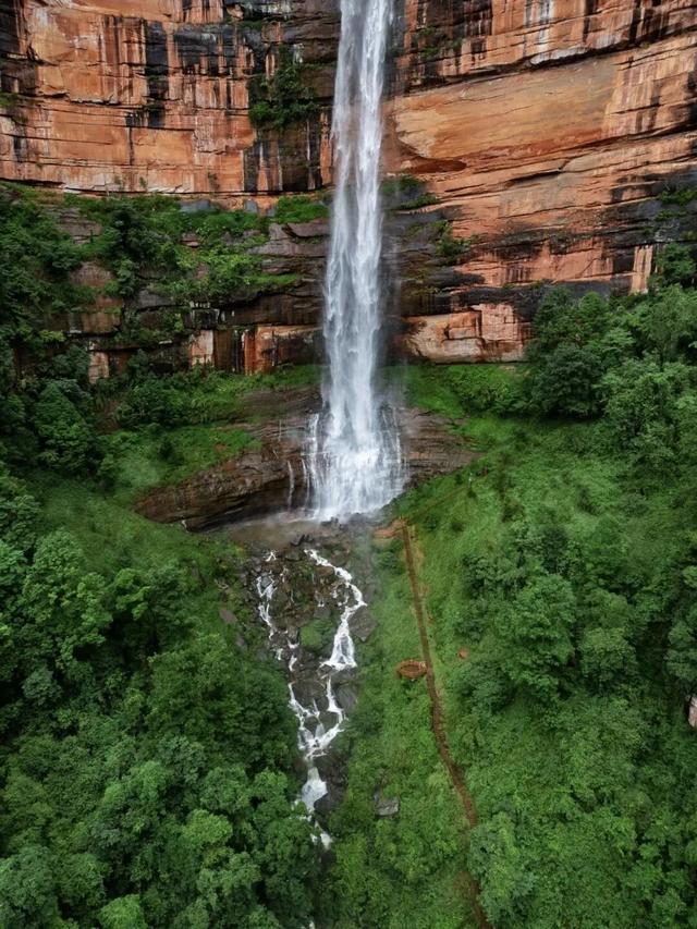 跟着赛事游遵义 │ 赴一场赤水丹霞山系美学邀约