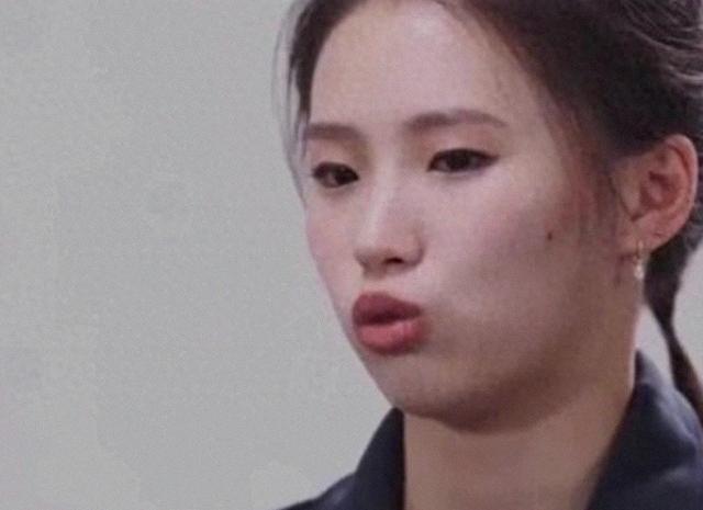 全运会摘金一月后 陈芋汐接受采访，句句不提全红婵 句句都是全红婵