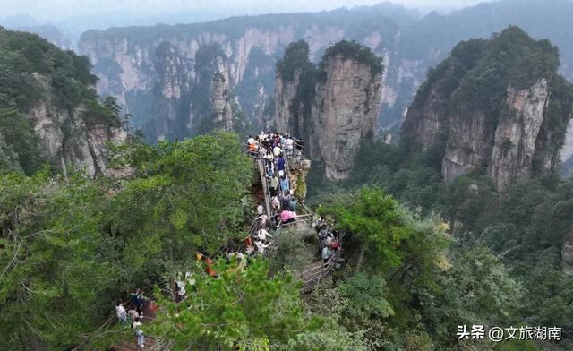 国庆中秋假期，全省累计接待游客近4000万人次