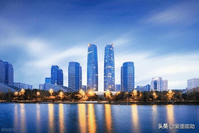 成都VS杭州：2025年国庆“旅游大城”对比，谁更厉害？