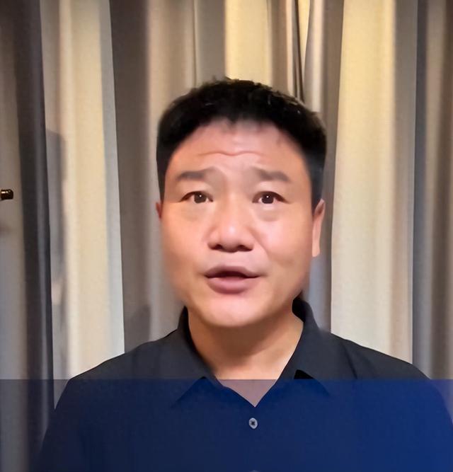 反诈老陈打假嘎子哥翻车后道歉，并自曝直播间曾被封禁