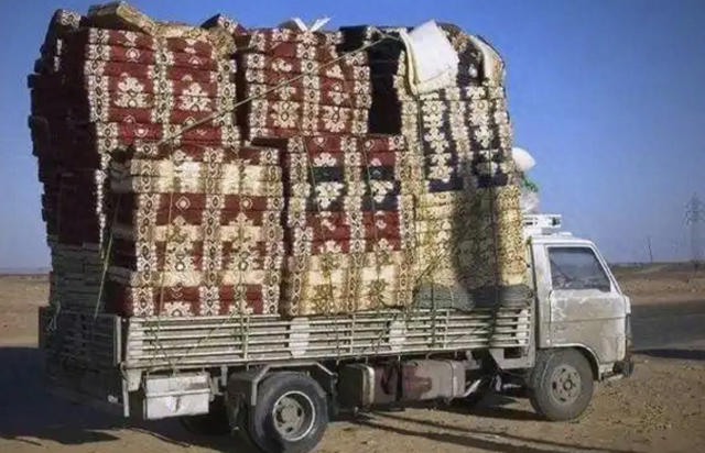 4米2高栏货车能拉几吨货（4米2轻卡超载治理好了吗）