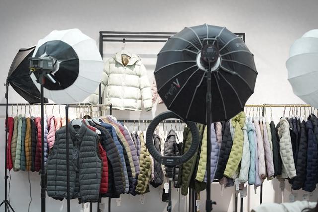 退伍老兵爆改平湖羽绒服：请杨超越代言，在拼多多年销八千万