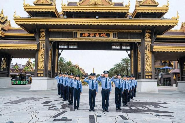 旅游警务让平安与美景同框