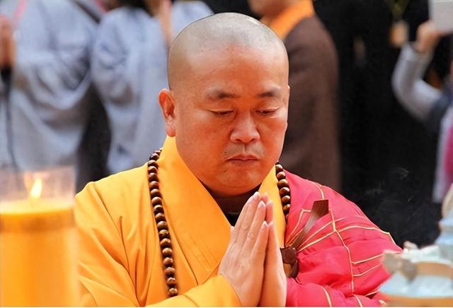 李湘怎么也没想到，释永信刚塌房，自己就因“黑丝照”被牵连了