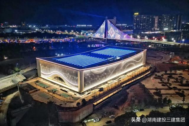 公司怀化大剧院项目等多个旅发大会项目提前达到交付标准