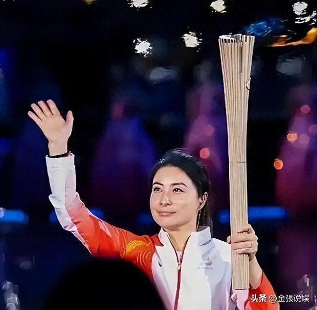 霍震霆没想到，44岁儿媳郭晶晶再次官宣喜讯	，让整个阔太圈沉默了