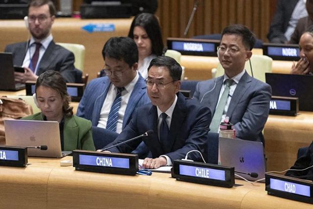 忍无可忍！10国踩踏中国红线，中方决定先打出头鸟，菲律宾成炮灰