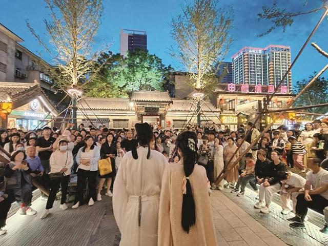 我们的邯郸道 | 邯郸道上的文化摆渡人