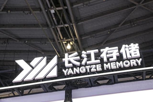 中国又出“新王炸”！美国人木然：封锁3年，竟养出个“怪物”？