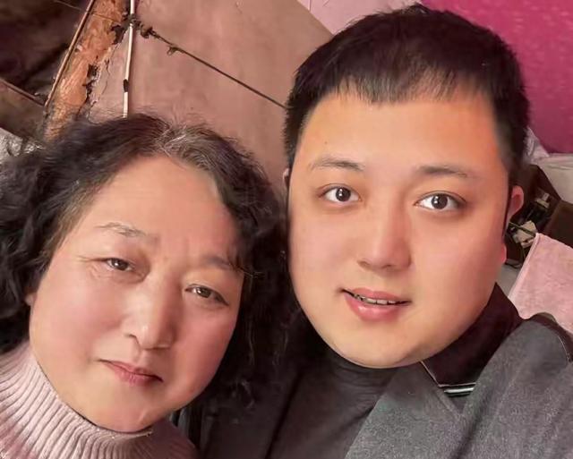 徐姥姥：成成公开曝光父母婚姻问题，确实大家多想了，他们很好
