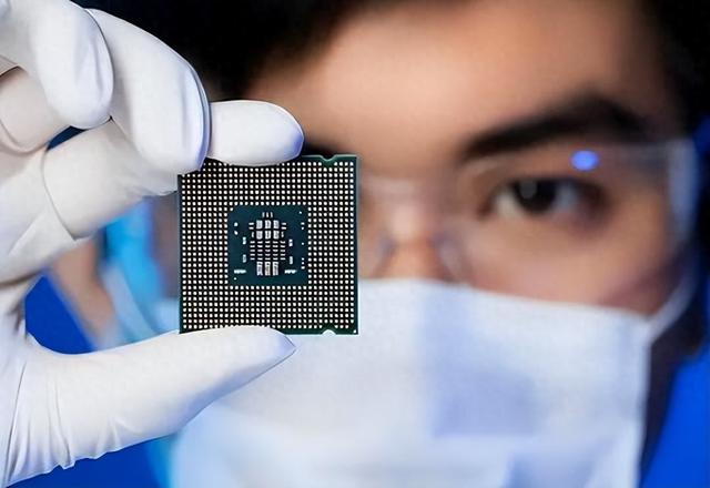 芯片暗战再升级！美国拉马来西亚“入伙”管控，美参议员施压堵截