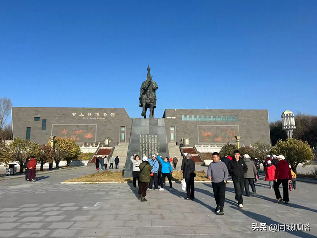 平城区残联开展“拥抱世界，共享美好”秋游活动