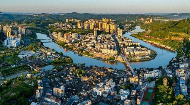 “2025四川最受网民喜爱的网红打卡地TOP100”榜单出炉