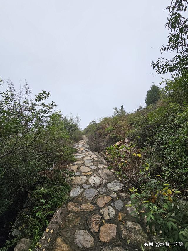 大山的世界，只有美不胜收的风景，只有崎岖不平的山路，一起打卡