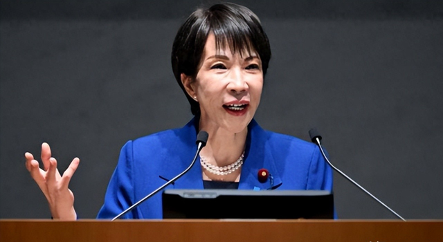 沉寂1天，高市早苗终于签字	，日本砸9万亿反华，解放军动作更大