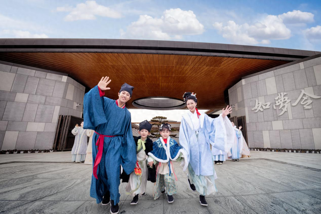 济南文旅新地标，起步区“如梦令”宋词主题演艺乐园开门纳客