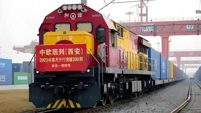 又赖上中国了，轰炸完卡塔尔后，内塔尼亚胡说：中国在围攻以色列