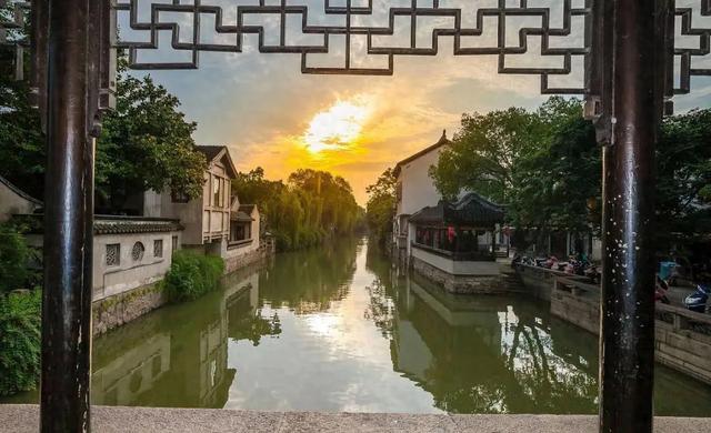 苏州木渎古镇，乾隆皇帝六下江南的地方，为什么他如此钟爱此地