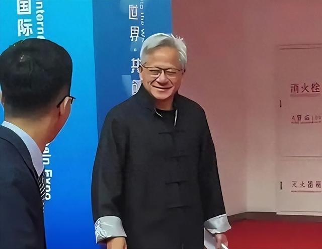台湾学者紧急预警，如果H20芯片帮美国做情报收集，那就不得了了