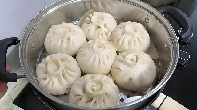 肉包子蒸多久（蒸包子到底蒸几分钟牢记4个要点）