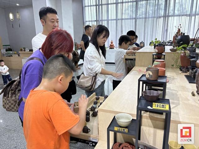 国庆中秋“荣县热”！土陶非遗玩出趣，艺术打卡乐不停