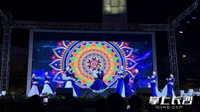 呼和如此HOT！今年冬天，是时候去趟呼和浩特了！