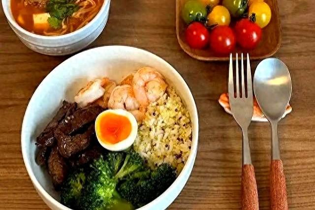 瘦了50斤，发现一种减肥快一倍的方法，早上吃土豆，晚上吃鸡蛋。