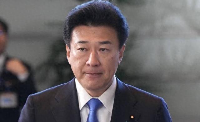 高市还没道歉，中日又出现新争端，日本通知中国	，必须解释一件事