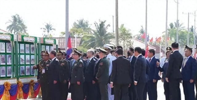 特朗普不许中国参加会议	，不到24小时，中马两军决定一致对外