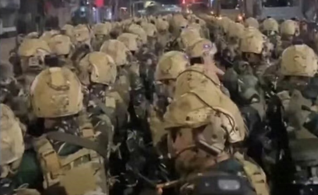 老挝上万大军集结边境？泰柬激战正酣，“突然下场”准备帮谁？