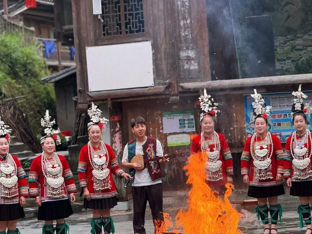 研学导游：“轻旅游”载动“厚文化”