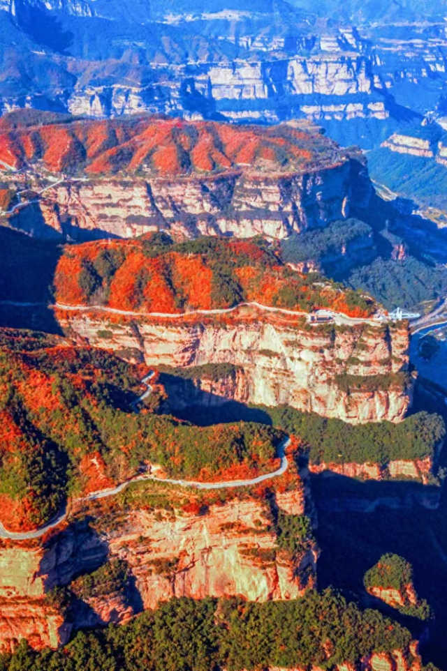 11月自驾天花板！八百里太行秋色巅峰，穿挂壁公路，邂逅红叶古村