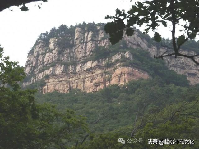 临汾：【往事】游霍山深处“龙崖寺”